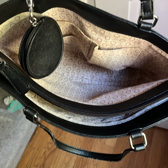Guess black leather purse with extra mini wallet. GUC - Picture 3 of 8